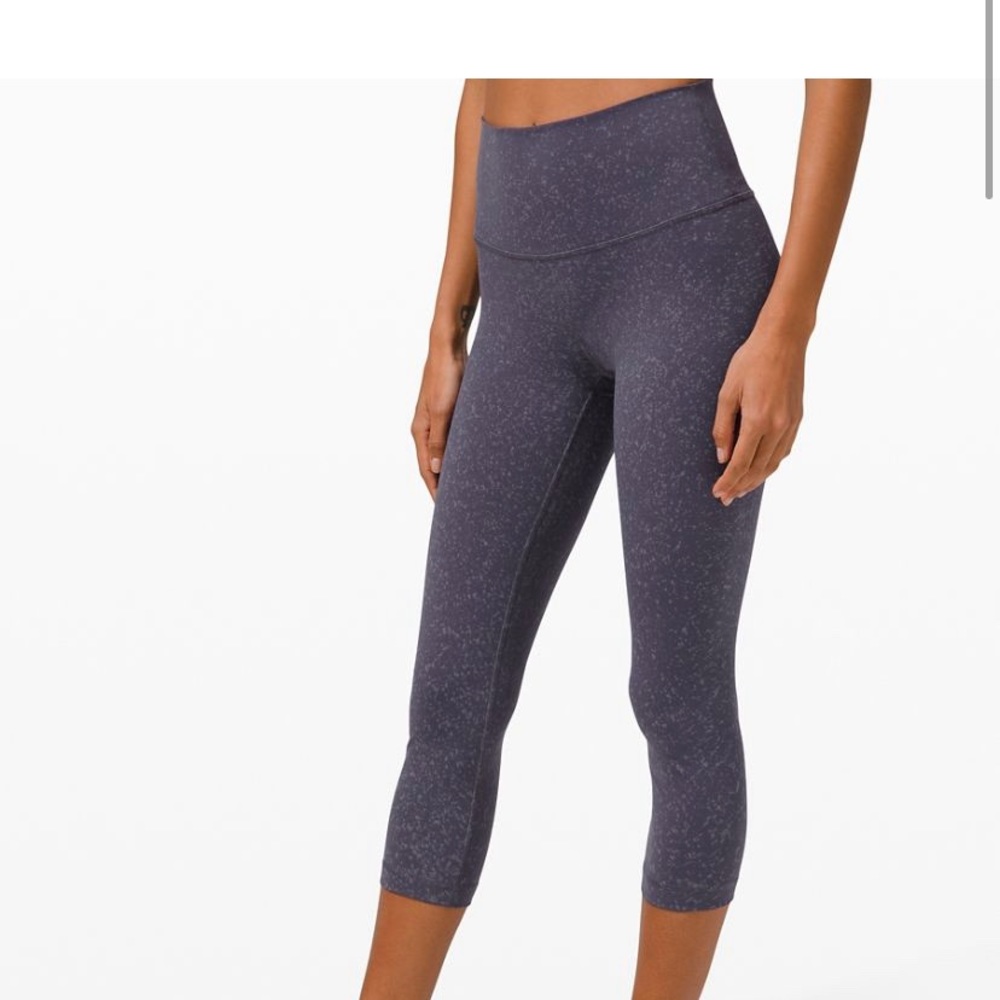 Lululemon crops